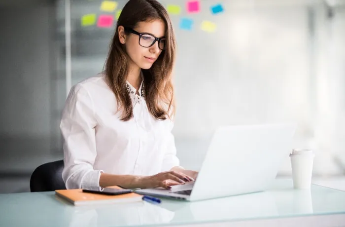 ¿Por qué elegir legajos online?