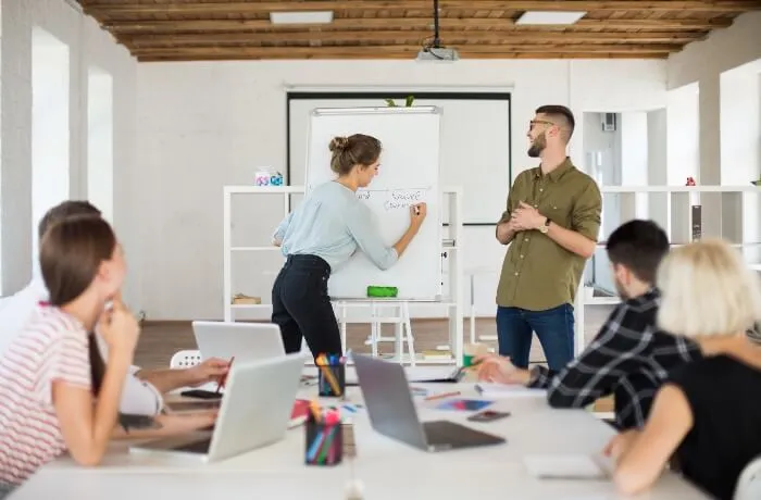 Tendencias de EX en 2023_18_11zon