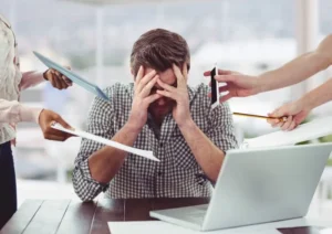 Cómo evitar el burnout y ofrecer una buena experiencia de empleado